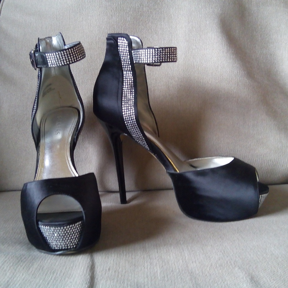 Baker's High Heels Pumps